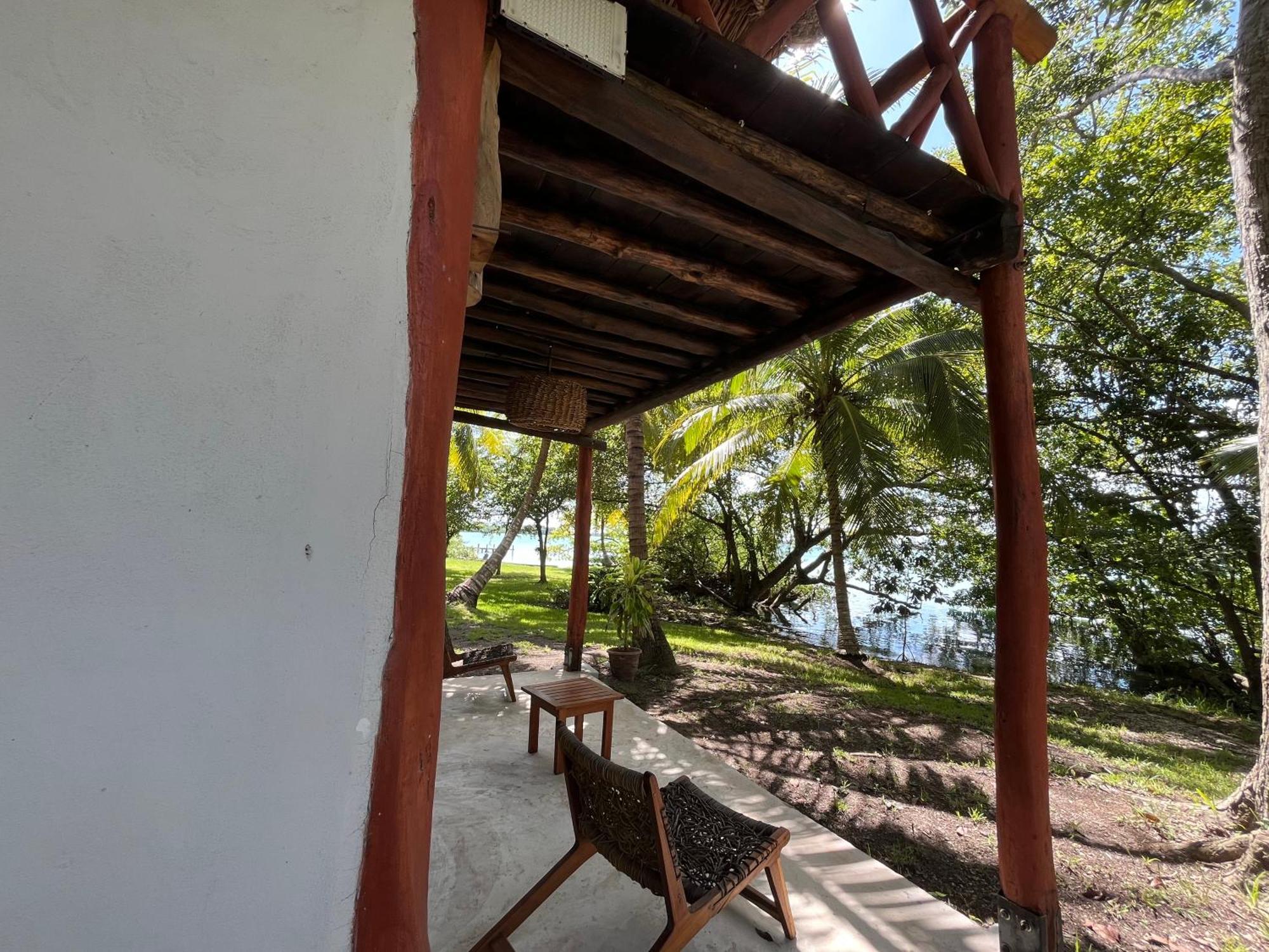 Embajada Universal By La Eufemia Group Huay Pix Buitenkant foto